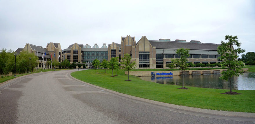 1200px-2009-0610-001-Fridley-MedtronicHQ.jpg