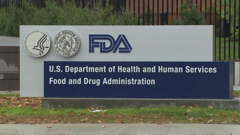 fda-building-sign.jpg